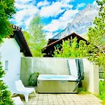 Amazing Modern & Great Equipped Jacuzzi