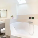 Amazing Modern & Great Equipped Jacuzzi * Kandersteg