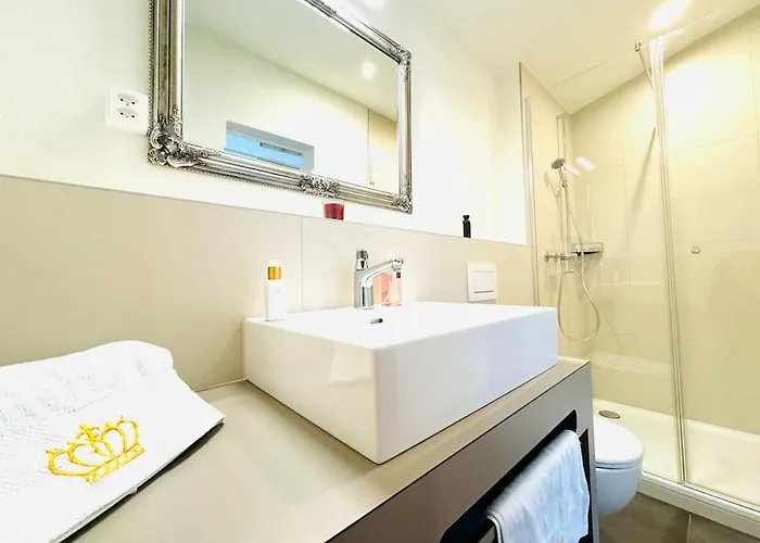 Amazing Modern & Great Equipped Jacuzzi Lejlighed Kandersteg