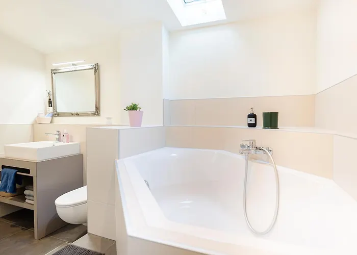 Amazing Modern & Great Equipped Jacuzzi * 칸더슈텍