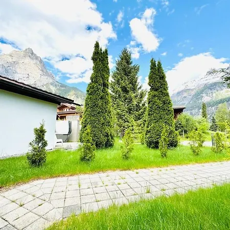 Amazing Modern & Great Equipped Jacuzzi Апартаменты *