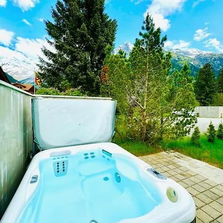 Amazing Modern & Great Equipped Jacuzzi Кандерштег