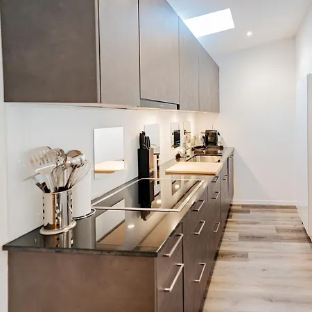 Amazing Modern & Great Equipped Jacuzzi * Кандерштег